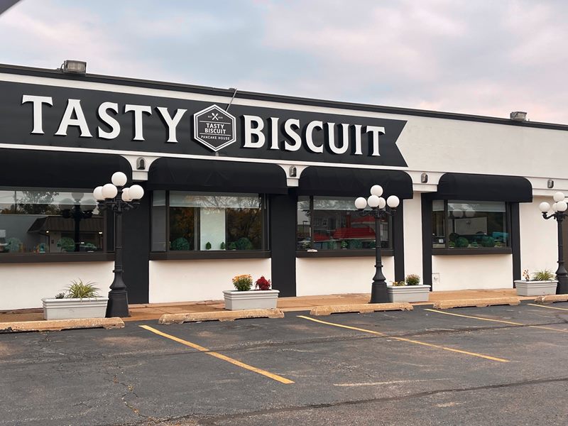 Tasty Biscuit - Naperville, IL exterior